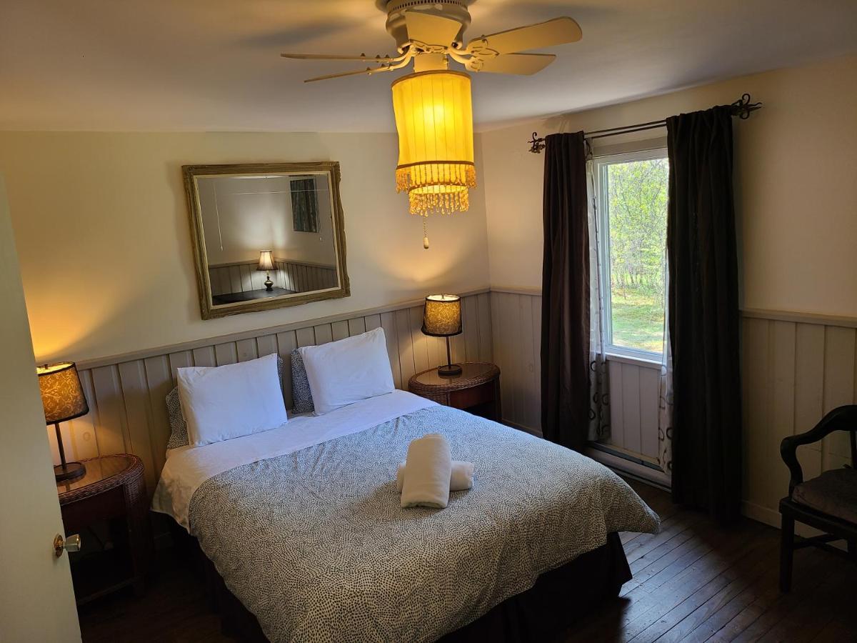 Le Lodge Du Lac Saint-Faustin Ngoại thất bức ảnh